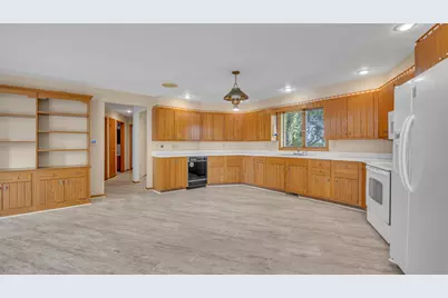 15522  Mineral Springs Rd, Meeme, WI 53063 - Photo 8