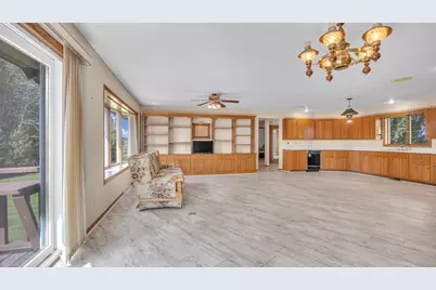 15522  Mineral Springs Rd, Meeme, WI 53063 - Photo 6