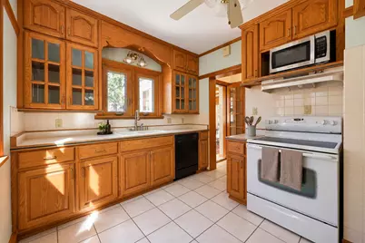 6602 W Hadley St, Milwaukee, WI 53210 - Photo 10