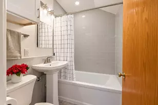 6602 W Hadley St, Milwaukee, WI 53210 - Photo 20