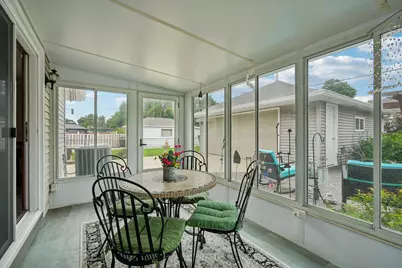 915 S 91st St, West Allis, WI 53214 - Photo 26