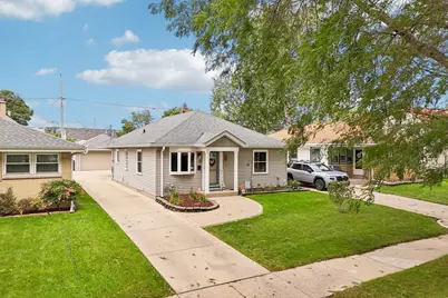 915 S 91st St, West Allis, WI 53214 - Photo 42