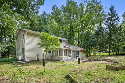 N10W27463  Rolling Ridge Ct, Pewaukee, WI 53188 - Photo 4