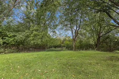 942  Wheelock Ave, Hartford, WI 53027 - Photo 6