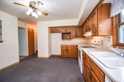 3010 S 96th St, West Allis, WI 53227 - Photo 8