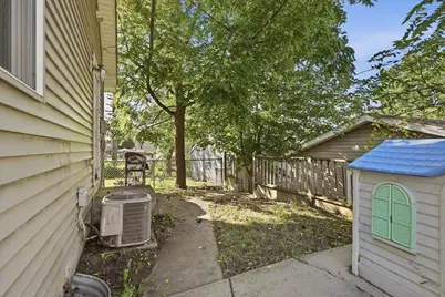 3940 E Underwood Ave, Cudahy, WI 53110 - Photo 22