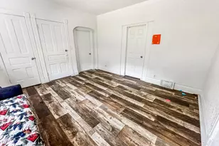 10 15 Hamilton St, Manitowoc, WI 54220 - Photo 4