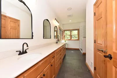 3006  Old Oak Rd, Hartford, WI 53027 - Photo 14