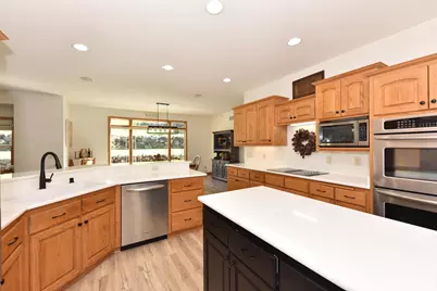 3006  Old Oak Rd, Hartford, WI 53027 - Photo 12