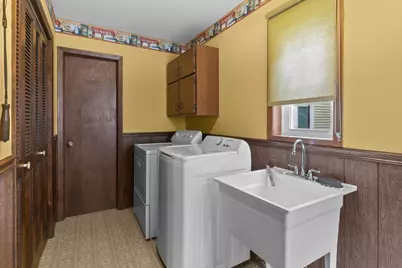 N1409 N Hillside Blvd, Bloomfield, WI 53128 - Photo 8