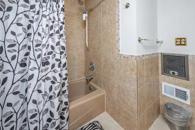 6041 N Santa Monica Blvd, Whitefish Bay, WI 53217 - Photo 24