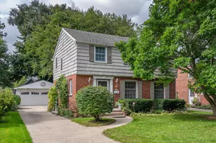 6041 N Santa Monica Blvd, Whitefish Bay, WI 53217 - Photo 1