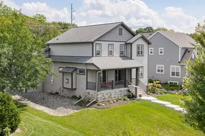 466  Bleeker St, Delafield, WI 53018 - Photo 2