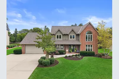 W163N7576  Tamarack Trl, Menomonee Falls, WI 53051 - Photo 1
