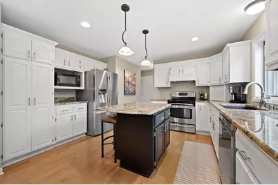 W163N7576  Tamarack Trl, Menomonee Falls, WI 53051 - Photo 24