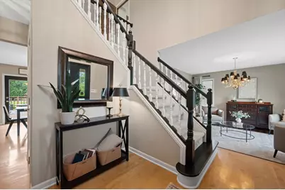 W163N7576  Tamarack Trl, Menomonee Falls, WI 53051 - Photo 8