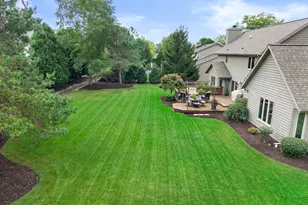 W163N7576 Tamarack Trail, Menomonee Falls, WI 53051 - Photo 4