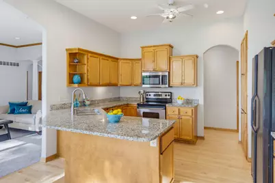 2135  Deer Path, Waukesha, WI 53189 - Photo 10