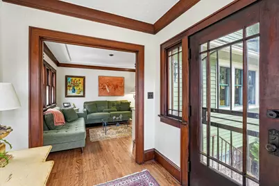 1952 N Warren Ave, Milwaukee, WI 53202 - Photo 8