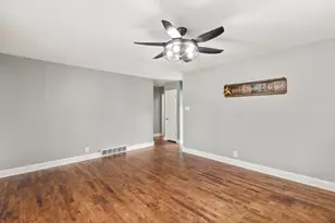 2844 S 67th St, Milwaukee, WI 53219 - Photo 18