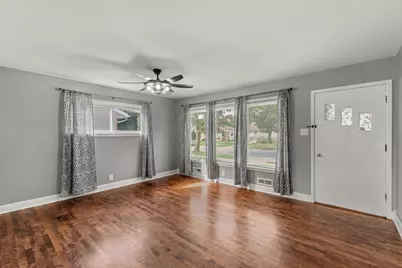 2844 S 67th St, Milwaukee, WI 53219 - Photo 4