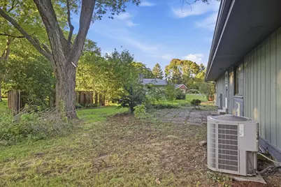 9115 N Deer Ct, Brown Deer, WI 53223 - Photo 28