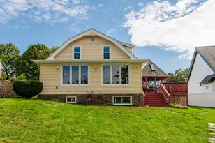 W186S7577 Kingston Dr, Muskego, WI 53150 - Photo 2