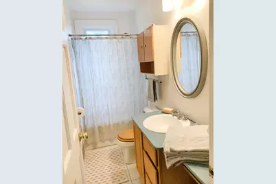 6644  Hillside Ln #6644A, Wauwatosa, WI 53213 - Photo 4