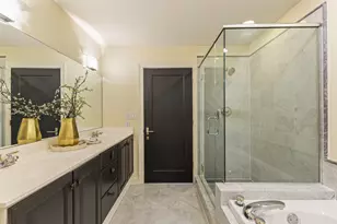2010 E Windsor Pl, Milwaukee, WI 53202 - Photo 38