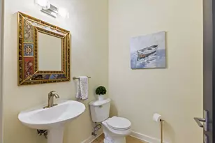 2010 E Windsor Pl, Milwaukee, WI 53202 - Photo 20