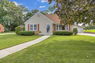 224 S 2nd St, Cedar Grove, WI 53013 - Photo 1