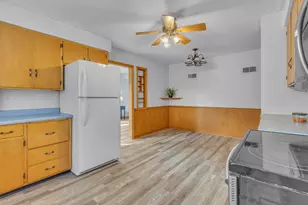 224 S 2nd St, Cedar Grove, WI 53013 - Photo 6