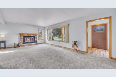 224 S 2nd St, Cedar Grove, WI 53013 - Photo 10