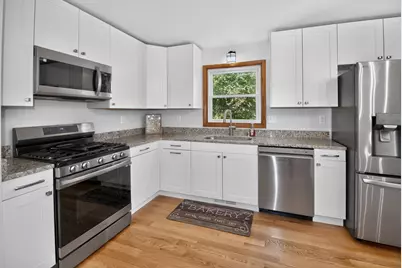 21300  Astolat Dr, Brookfield, WI 53045 - Photo 12