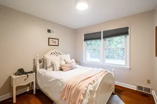 3278 N 106th St, Wauwatosa, WI 53222 - Photo 14