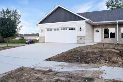 509  Emerald Pt Pt #16, Kewaskum, WI 53040 - Photo 1