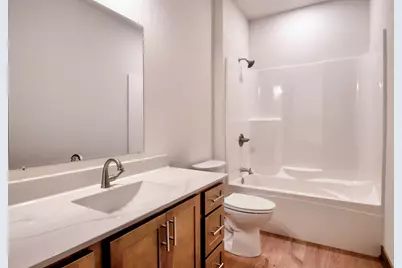 509  Emerald Pt Pt #16, Kewaskum, WI 53040 - Photo 6