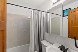 2715 N Humboldt Blvd, Milwaukee, WI 53212 - Photo 18