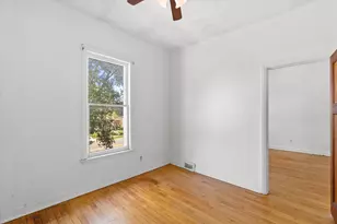 2715 N Humboldt Blvd, Milwaukee, WI 53212 - Photo 36