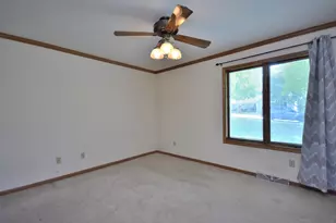2844 Apache Pass, Waukesha, WI 53188 - Photo 18