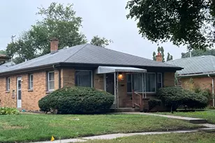 4667 N 67th St, Milwaukee, WI 53218 - Photo 2