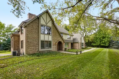 N26W30851  Golf Hills Dr, Delafield, WI 53072 - Photo 2