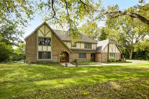 N26W30851 Golf Hills Dr, Delafield, WI 53072 - Photo 4