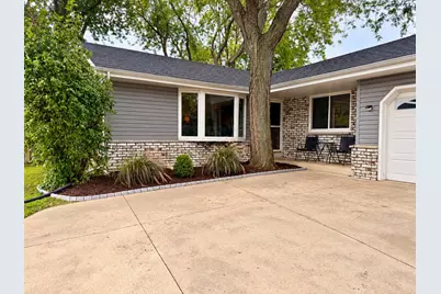 4613  87th Pl, Kenosha, WI 53142 - Photo 2