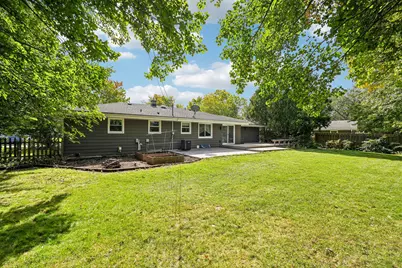 1006  Wisteria Ln, Waukesha, WI 53189 - Photo 28