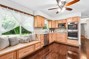 1006 Wisteria Ln, Waukesha, WI 53189 - Photo 10