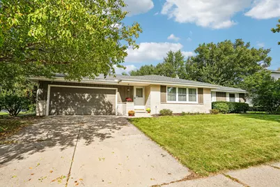 1006  Wisteria Ln, Waukesha, WI 53189 - Photo 56