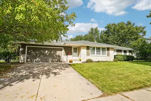 1006 Wisteria Ln, Waukesha, WI 53189 - Photo 56