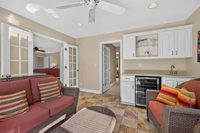 6717 N Holly Ct, Fox Point, WI 53217 - Photo 24