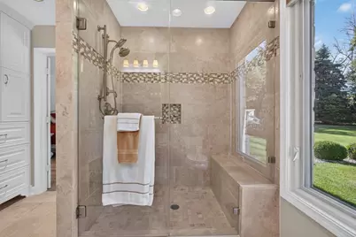6717 N Holly Ct, Fox Point, WI 53217 - Photo 22